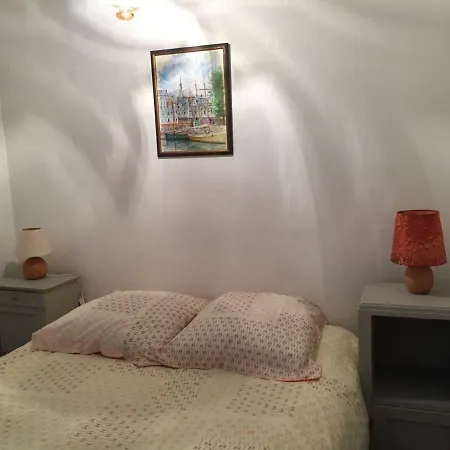 Chez Annette * أونفلور