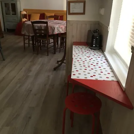 Chez Annette Daire